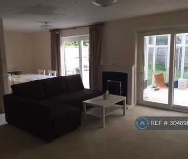 4 bedroom semi-detached house to rent - Photo 3