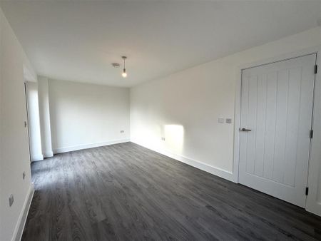 3 bedroom detached house to rent - Photo 2