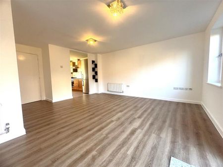 5 bedroom terraced house to rent - Photo 3