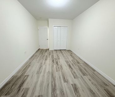 For Lease - 353 Commissioners Road Unit# 914, London South, Ontario - Photo 6