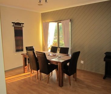 Light-Filled Family Home in a Quiet Battle-Axe Position - Photo 4