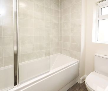 2 bedroom semi-detached house to rent - Photo 5