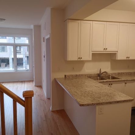 For Lease - 56 Delano Way, Newmarket, Ontario - Photo 1