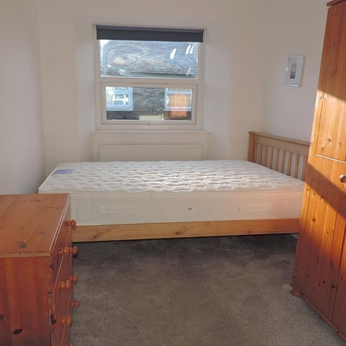 1 bedroom in a house share to rent - Photo 1