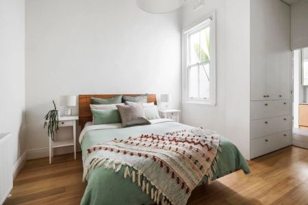 Great Location and Architect Designed - Photo 4