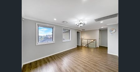 Stylish Family Home with Flexible Spaces - Photo 3