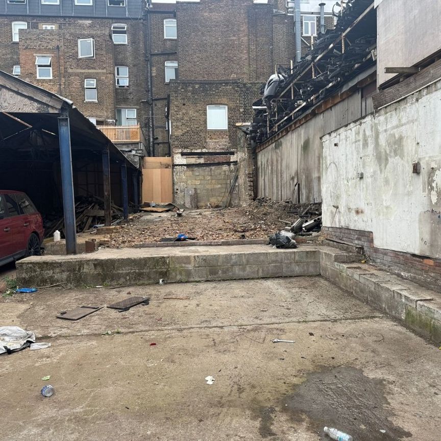 1 Bed Detached House, Tewkesbury Road, N15 - Photo 1