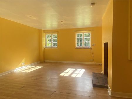 2 bedroom end of terrace house to rent - Photo 2