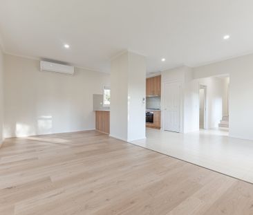 5/14-16 McGhee Ave , MITCHAM - Photo 1
