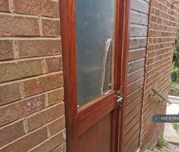 3 bedroom bungalow to rent - Photo 5