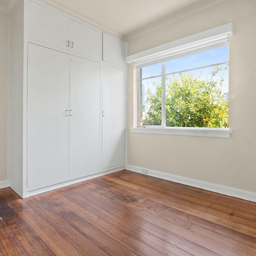 Top Floor Living in Boutique Windsor Block - Photo 1