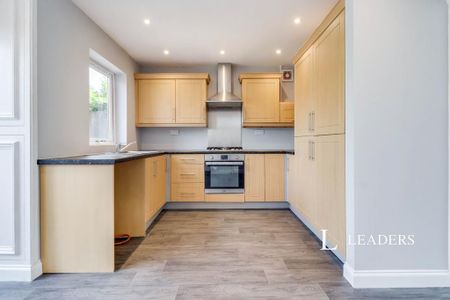 3 bedroom terraced house to rent - Photo 5