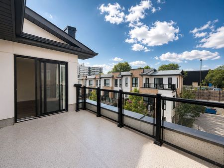 For Lease - 140 Canon Jackson Drive Unit# 206, Toronto, Ontario - Photo 3