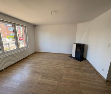 Belle maison mitoyenne libre de suite - Secteur calme et recherché - Photo 6