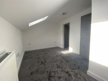 3 bedroom detached house to rent - Photo 3