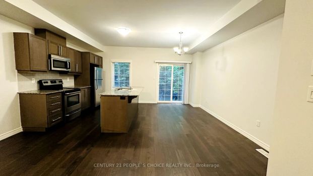 Condo Townhouse For Lease | X8458882 - Photo 1