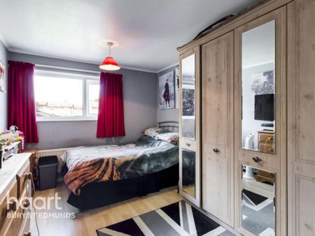 3 bedroom terraced house to rent - Photo 4