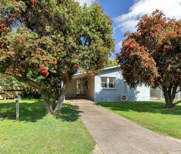 Comfortable Three-Bedroom Home in South Tamworth! - Photo 6