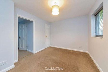 Abbott John Mews, Wheathampstead, AL4 - Photo 4