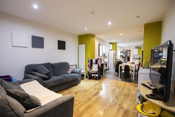 7 bedroom house to rent - Photo 1