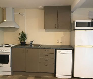 Very tidy one bedroom studio - Photo 2