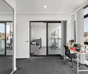 Modern executive apartment in a convenient locale - Photo 5