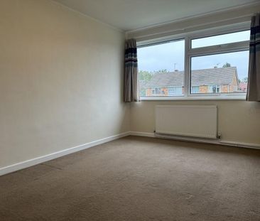 2 bedroom maisonette to rent - Photo 3