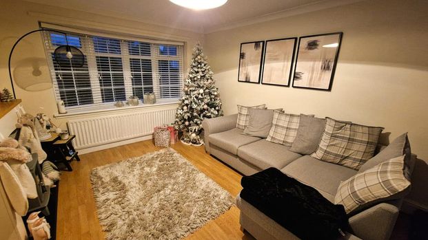 3 bedroom terraced house to rent - Photo 1