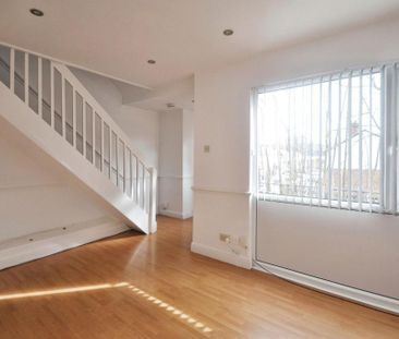 2 bedroom terraced house to rent - Photo 4