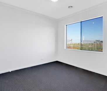 Spacious 4-Bedroom Home in Truganina - Photo 3