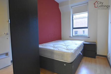2 Bedroom Apartment - Photo 4