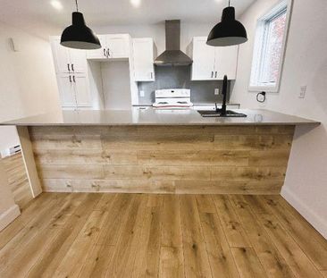 🏙️ 5½ à louer – 215 rue Alexandre, Sherbrooke - Photo 4