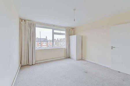 The Elms, Tooting Bec, SW17 - Photo 3