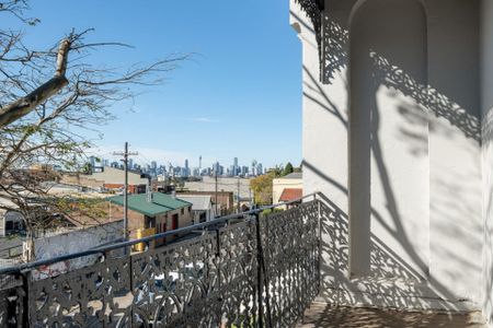 CITY VIEWS | THE PERFECT BLEND OF CHARM AND CONVENIENCE - Photo 2