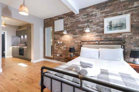 1 Bedroom Home – Medium Let - Photo 5