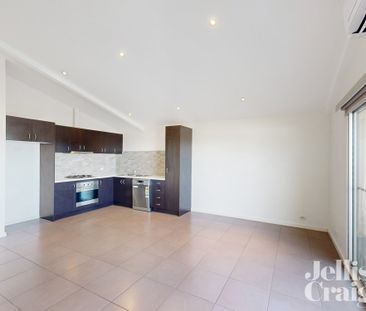 9 Scott Street, Northcote VIC 3070 - Townhouse For Rent | Domain - Photo 2