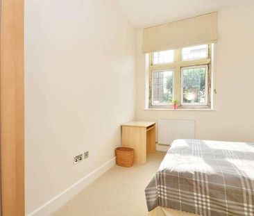 Griffiths Road, Wimbledon, SW19 - Photo 3