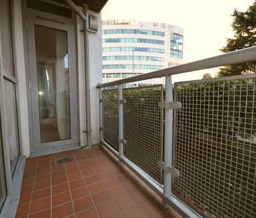 Kelvin Gate, Bracknell, RG12 - Photo 5