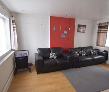 3 bedroom detached house to rent - Photo 1