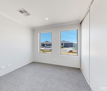 Low Maintenance, Great Location - Photo 2