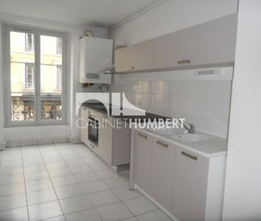 Location Appartement 2 pièces 47m² ST ETIENNE 42000 - Photo 4