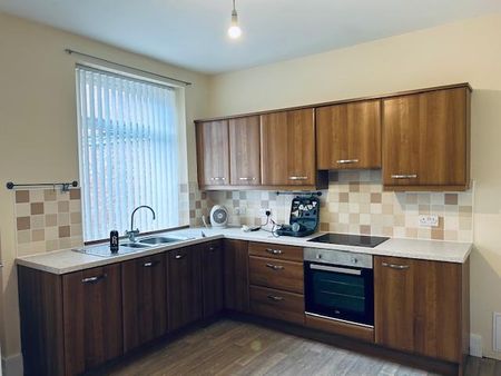 2 bedroom terraced house to rent - Photo 4