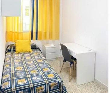 Calle Cristóbal de Virués, Málaga, Andalusia 29014 - Photo 3