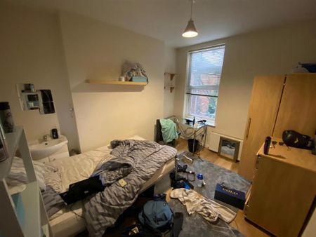 5 bedroom private hall to rent - Photo 4