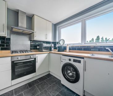 2 bedroom maisonette to rent - Photo 5