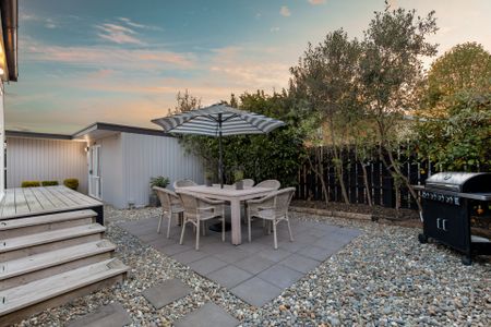 Three bedrooms + Sleepout - Cambridge - Photo 4