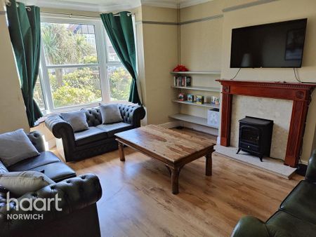 5 bedroom detached house to rent - Photo 4