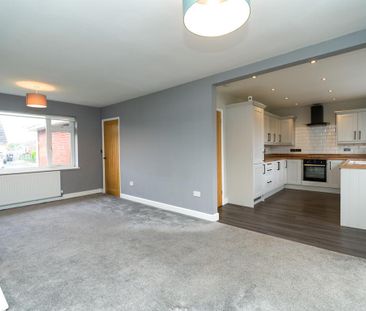 2 bedroom semi-detached bungalow to rent - Photo 1