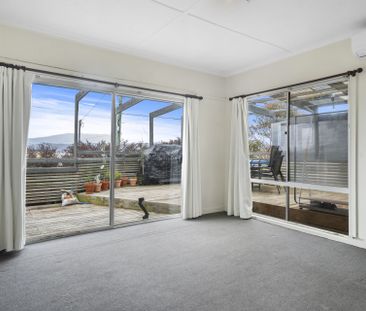 Coastal Charm in Opossum Bay - Photo 2