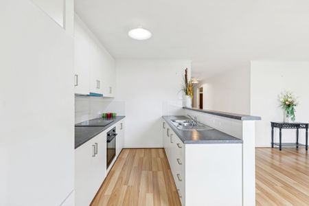 Your Family's Next Home — Space, Comfort & a Park on Your Doorstep - Photo 2